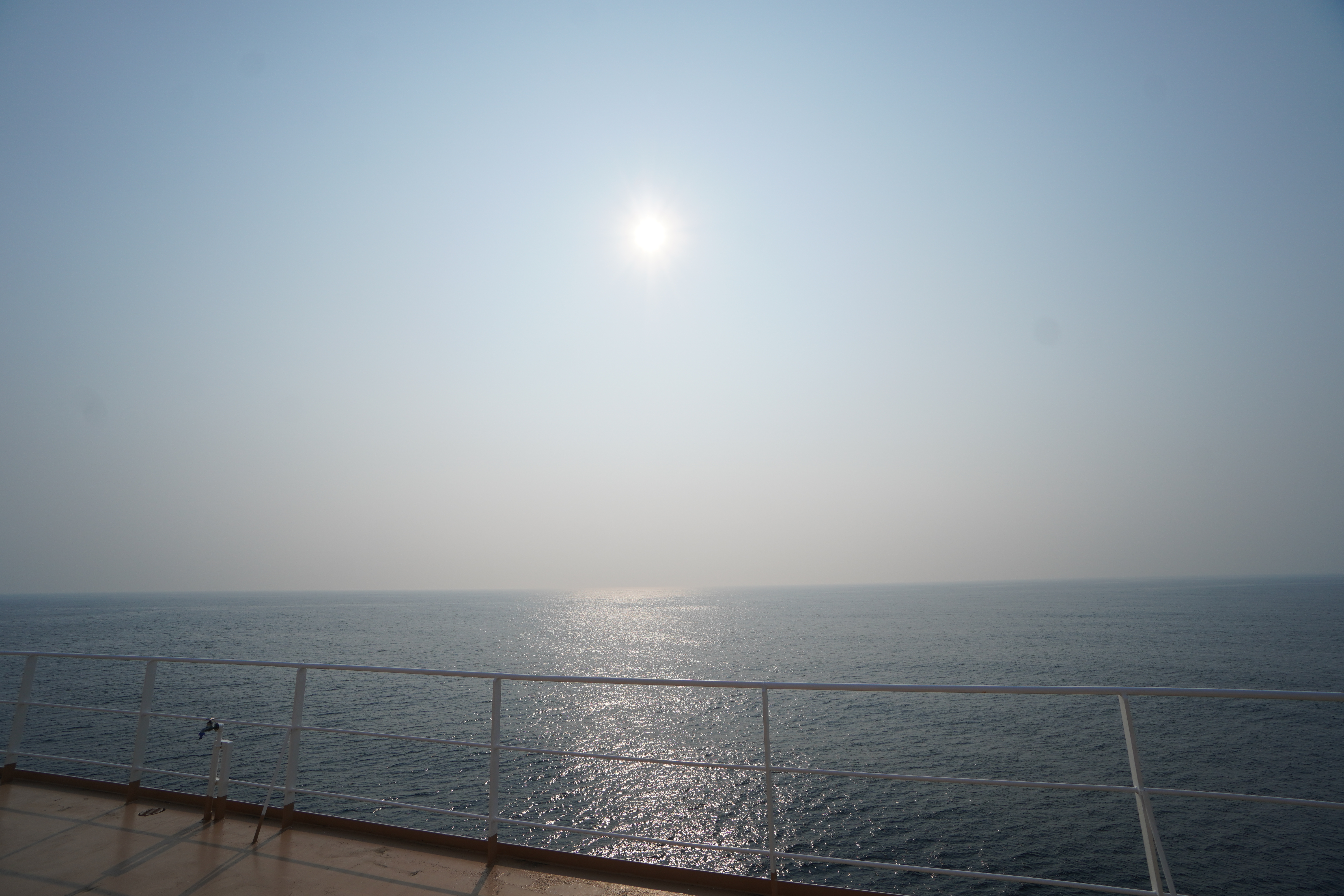 太陽が少しだけ眩しい 太陽が少しだけ眩しい