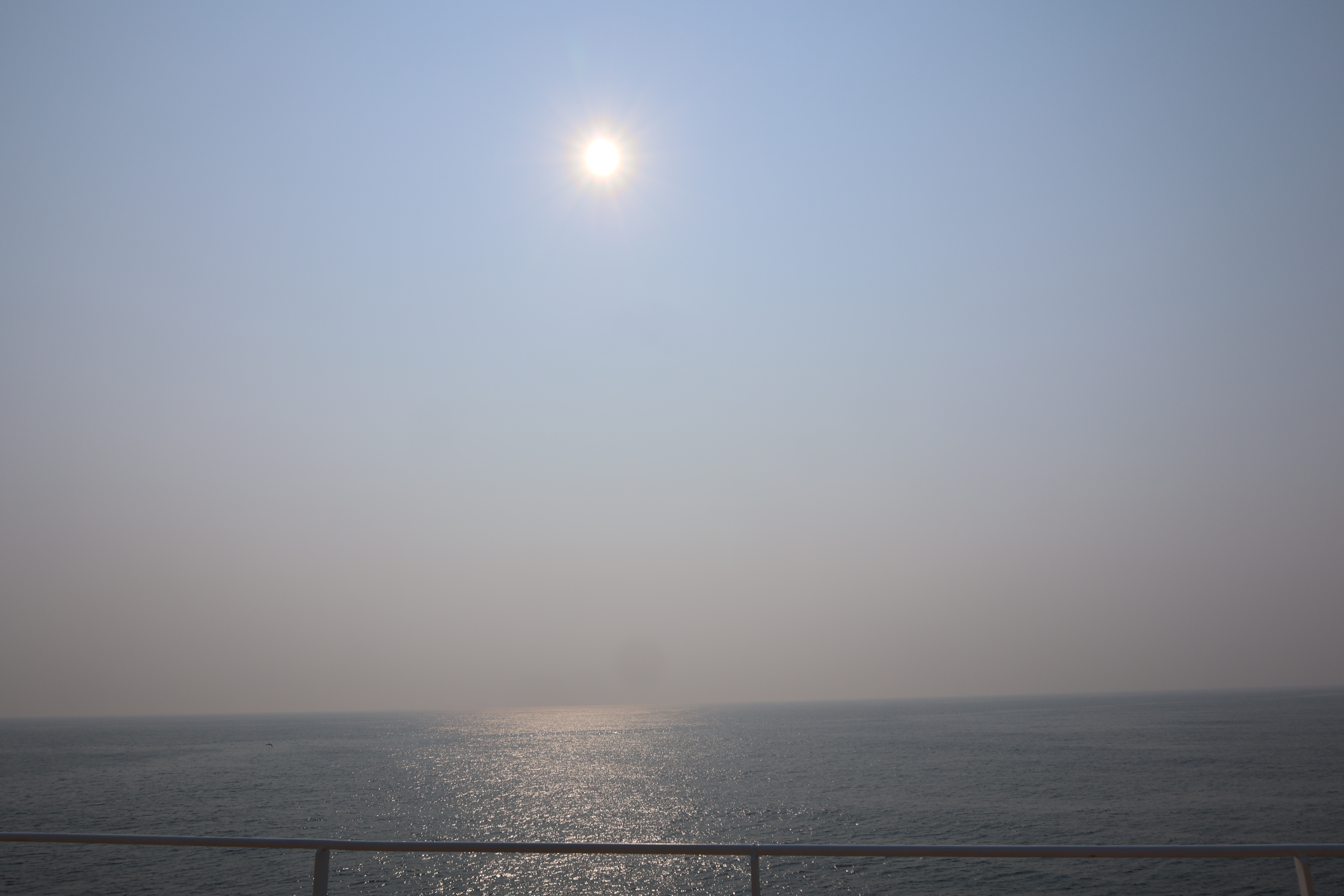 太陽が昇ってくる 太陽が昇ってくる