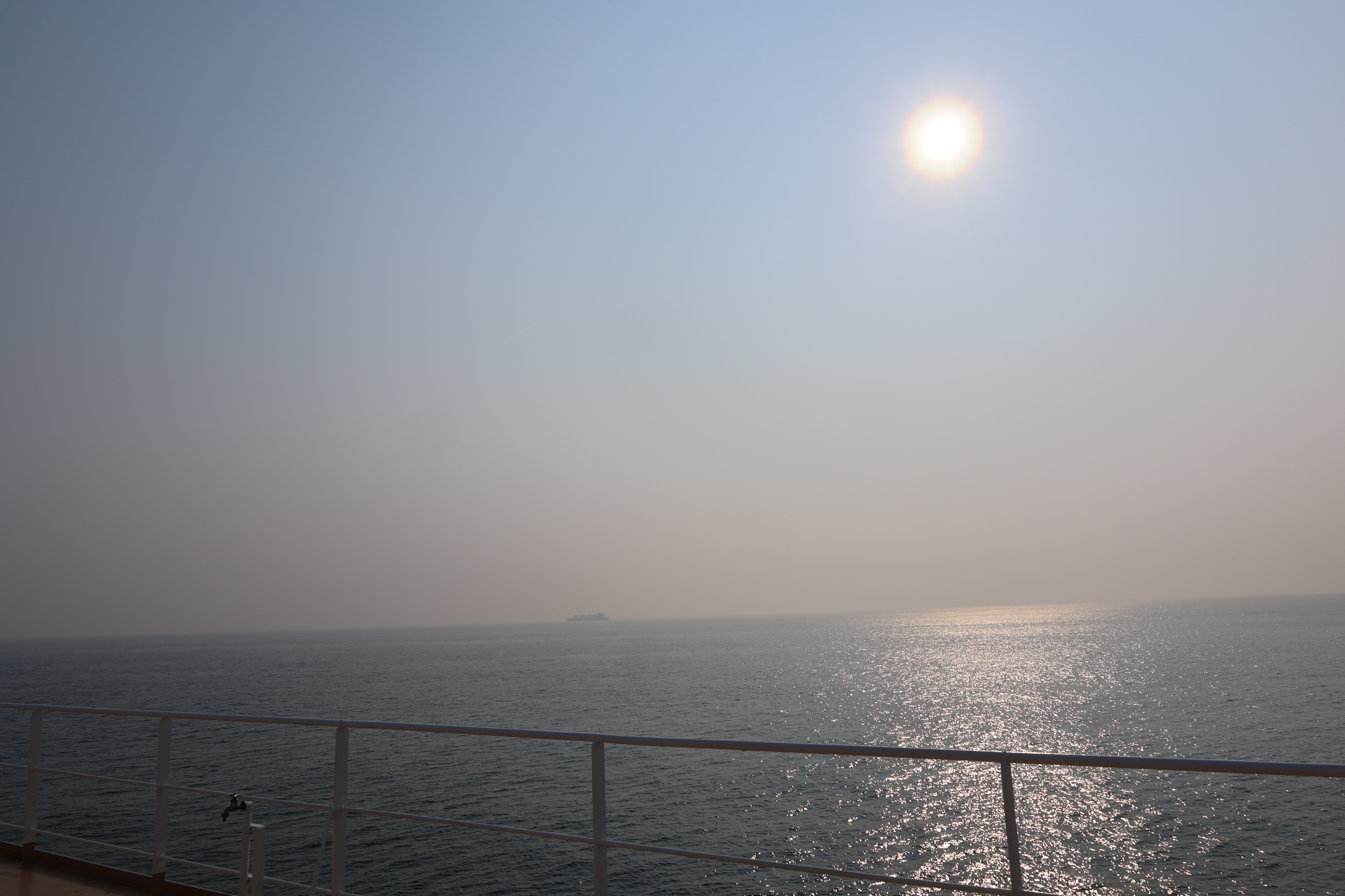 太平洋上のLNG船 太平洋上のLNG船