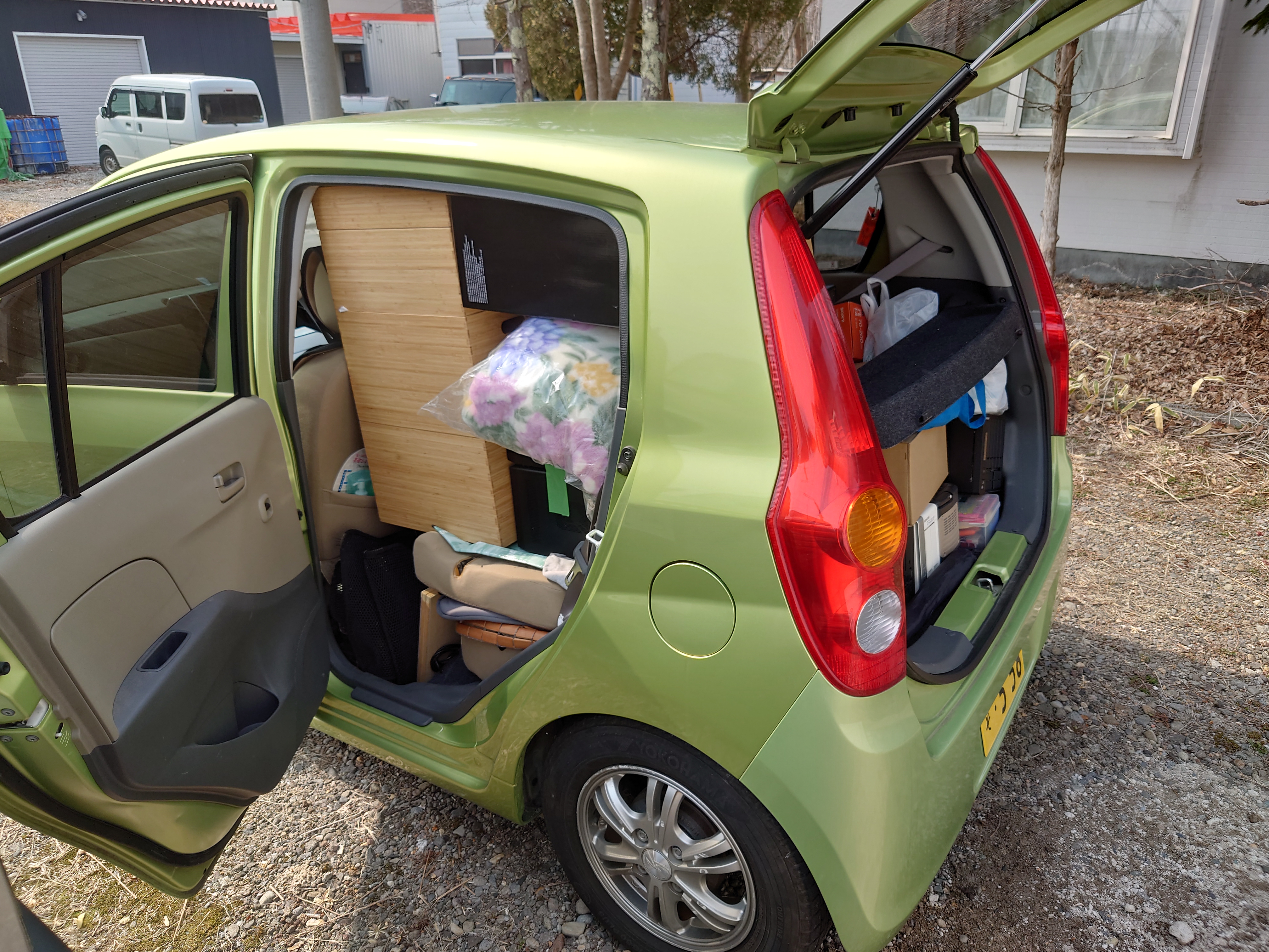 運んできた荷物３